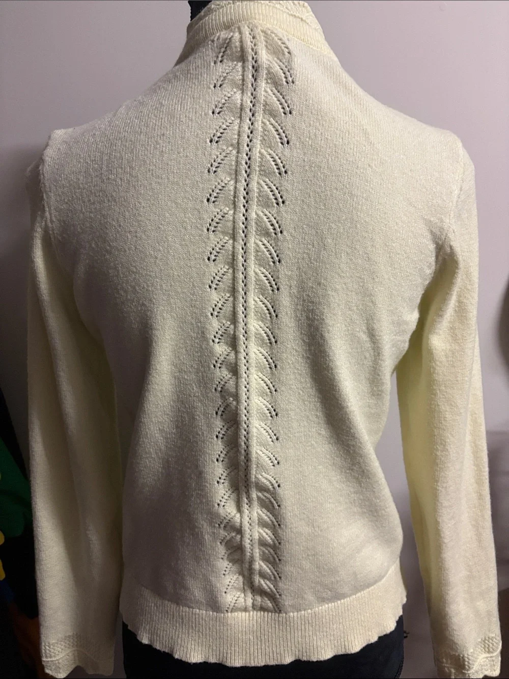 Cyrus soft yellow